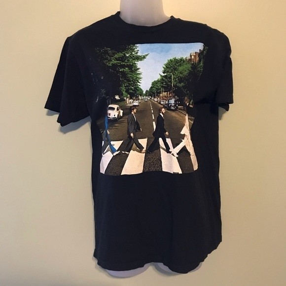 Beatles Abbey Road Graphic Tee, Size Large - Picture 1 of 4